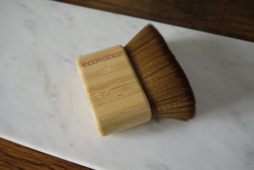 eco-tools-face-and-body-sculpting-brush