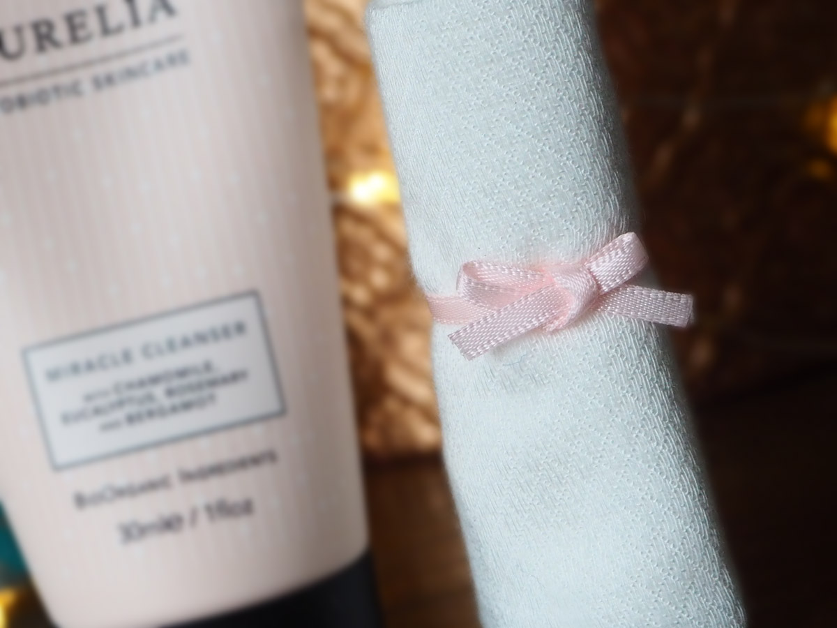 Aurelia-miracle-cleanser-review-bamboo-muslin-cloth