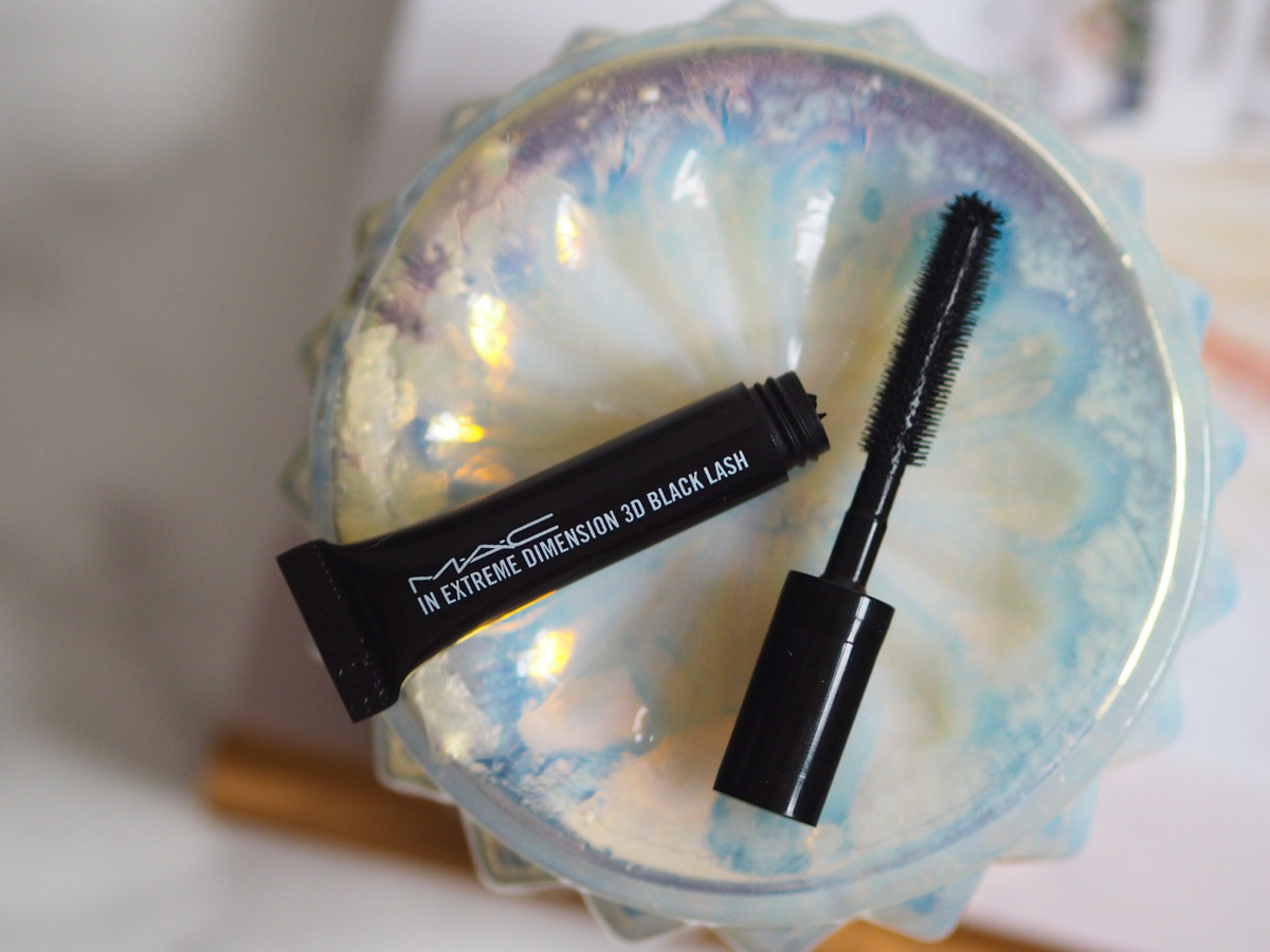 In Extreme Dimension MAC Mascara Review
