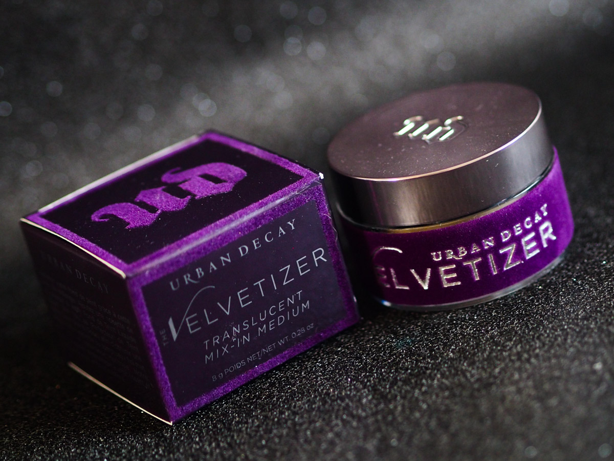 Urban Decay Velvetizer packaging close up